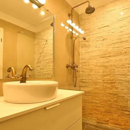 Апартаменти Ada Homes 801 *