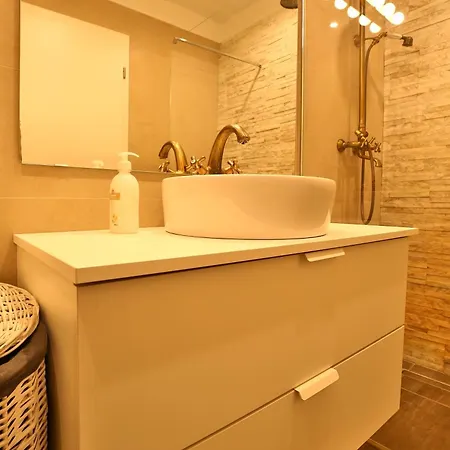 Ada Homes 801 Appartement